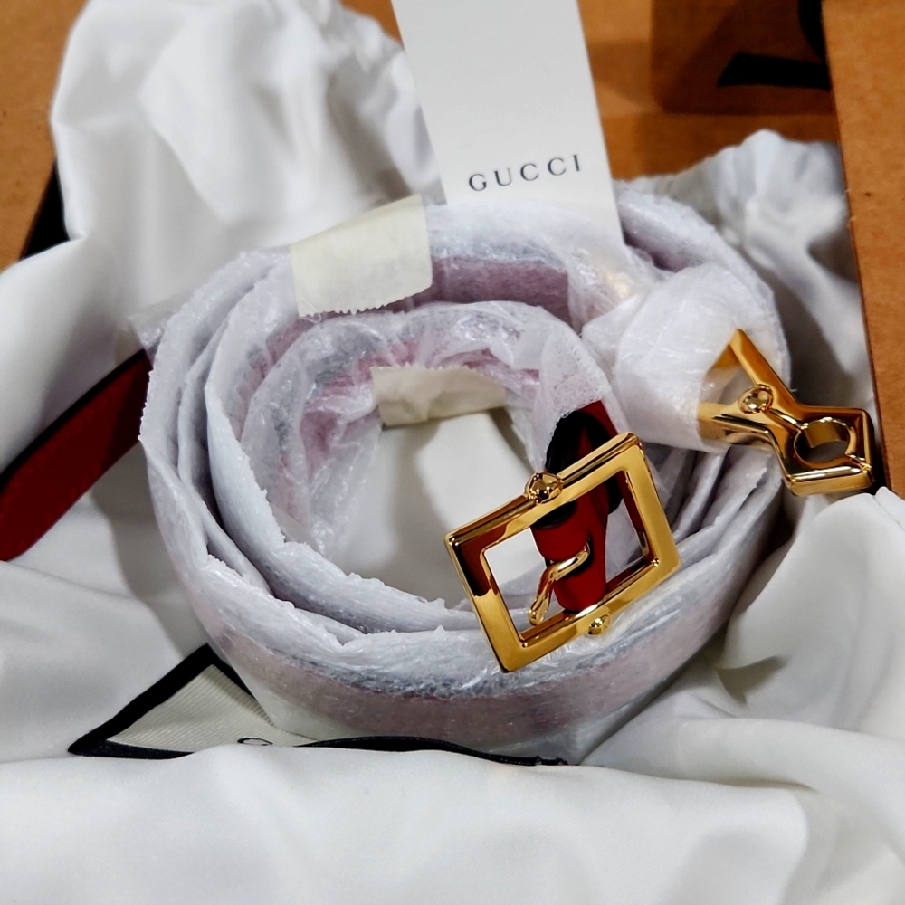 Authentic NWT Gucci Sylvie Leather Bag Strap Hibiscus Red